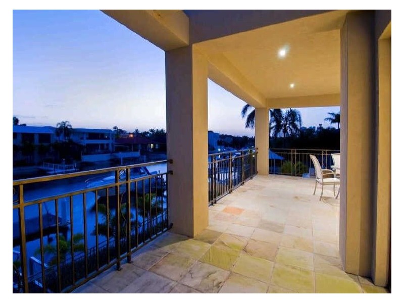 Paradise Waters QLD 4217