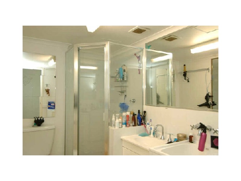 Chevron Island QLD 4217