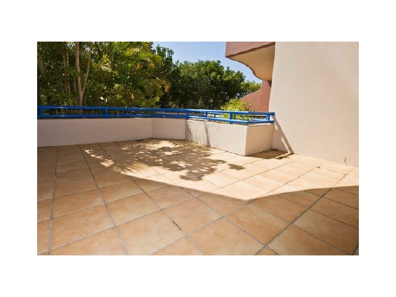 Chevron Island QLD 4217