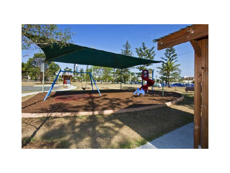 Chevron Island QLD 4217