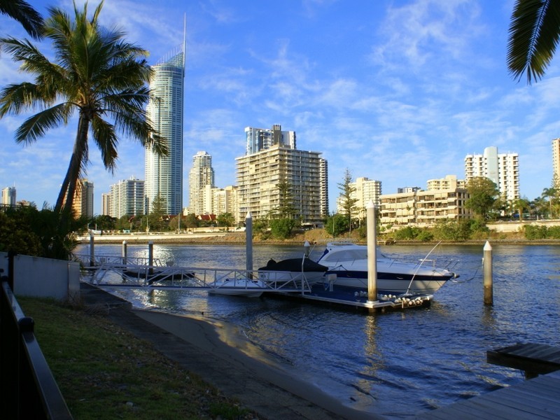 Isle Of Capri QLD 4217