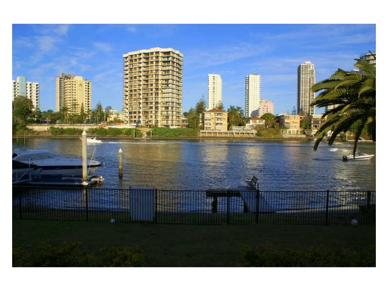 Isle Of Capri QLD 4217