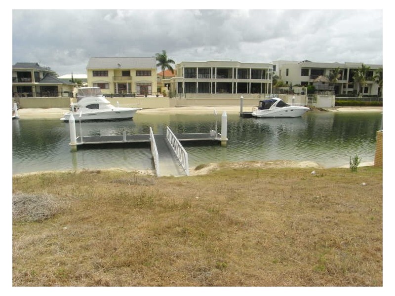 Paradise Waters QLD 4217