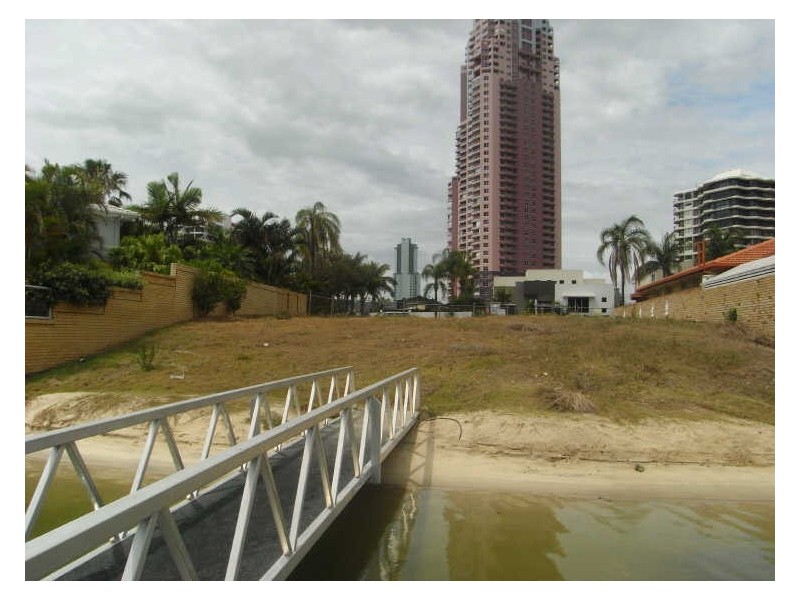 Paradise Waters QLD 4217