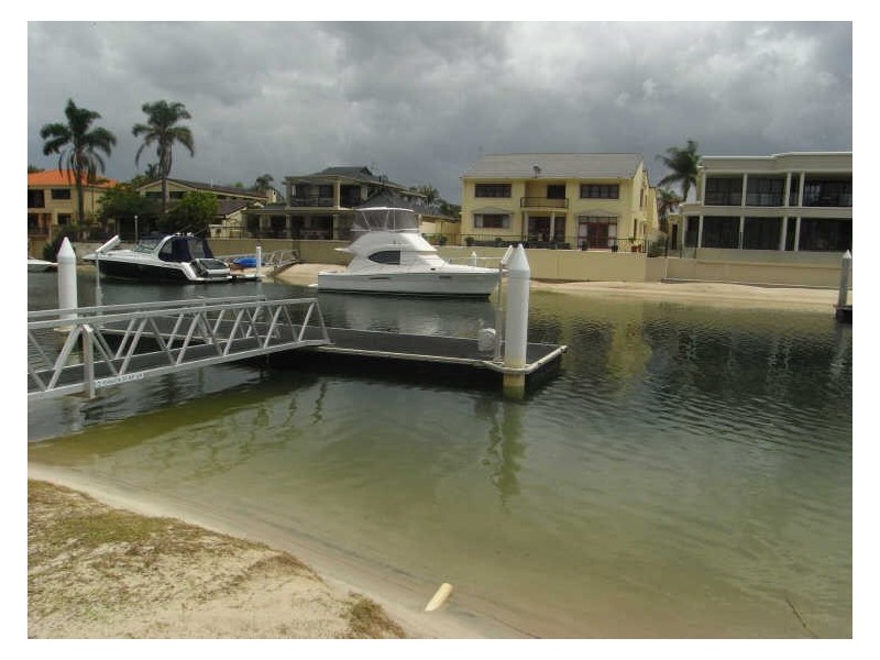 Paradise Waters QLD 4217