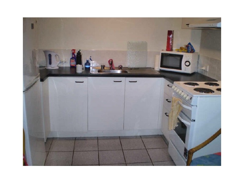 9/33 Cypress Street, Surfers Paradise QLD 4217