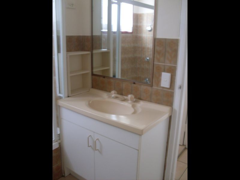 14 Vista Street, Surfers Paradise QLD 4217