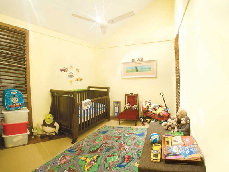 2/45 Cronin Avenue, Main Beach QLD 4217