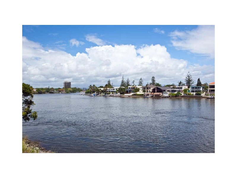 7B/33 Thornton Street, Surfers Paradise QLD 4217