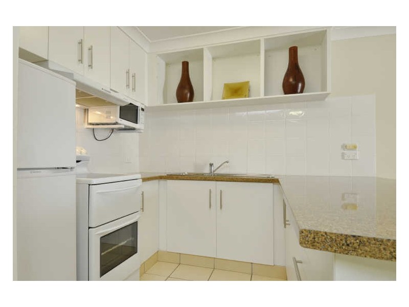 7/24 Hamilton Avenue, Surfers Paradise QLD 4217