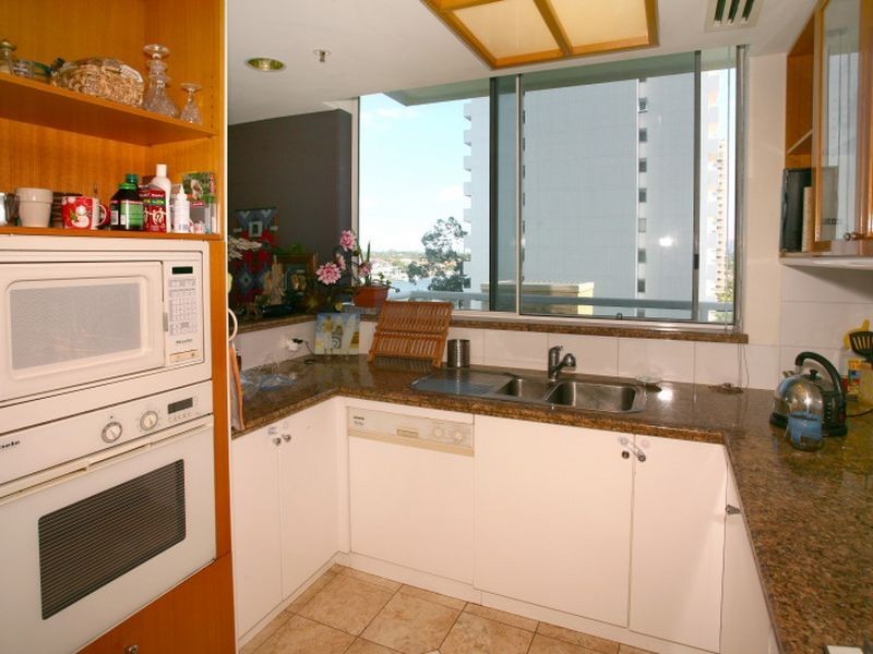 4/20 Riverview Parade, Surfers Paradise QLD 4217