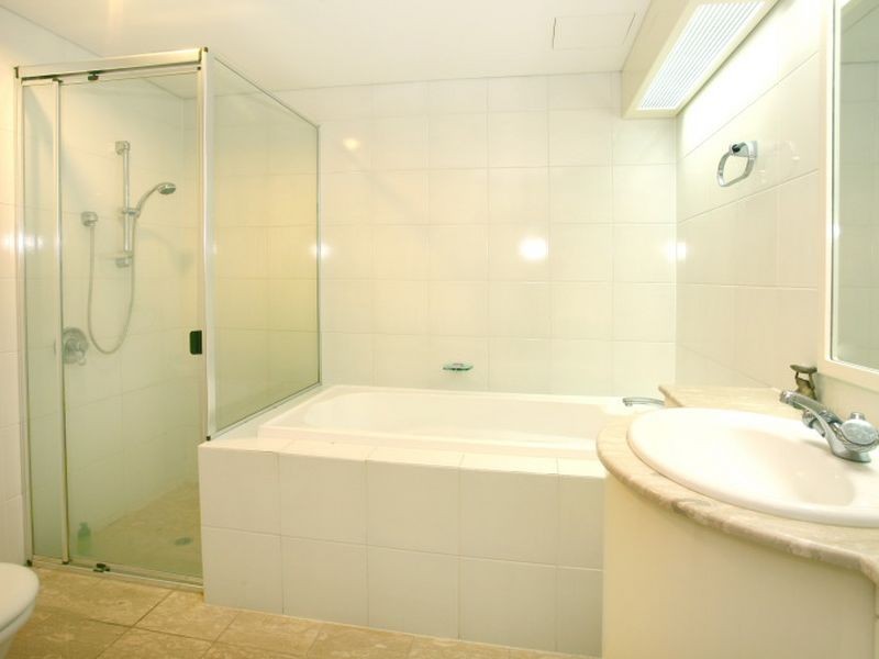 4/20 Riverview Parade, Surfers Paradise QLD 4217