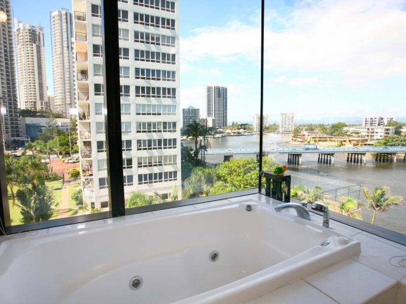 4/20 Riverview Parade, Surfers Paradise QLD 4217