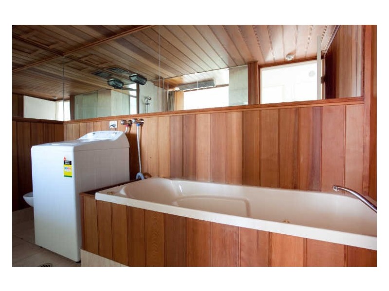 805/70 Rememberance Drive, Surfers Paradise QLD 4217