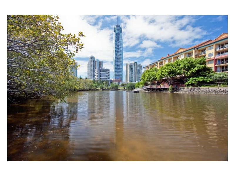 805/70 Rememberance Drive, Surfers Paradise QLD 4217