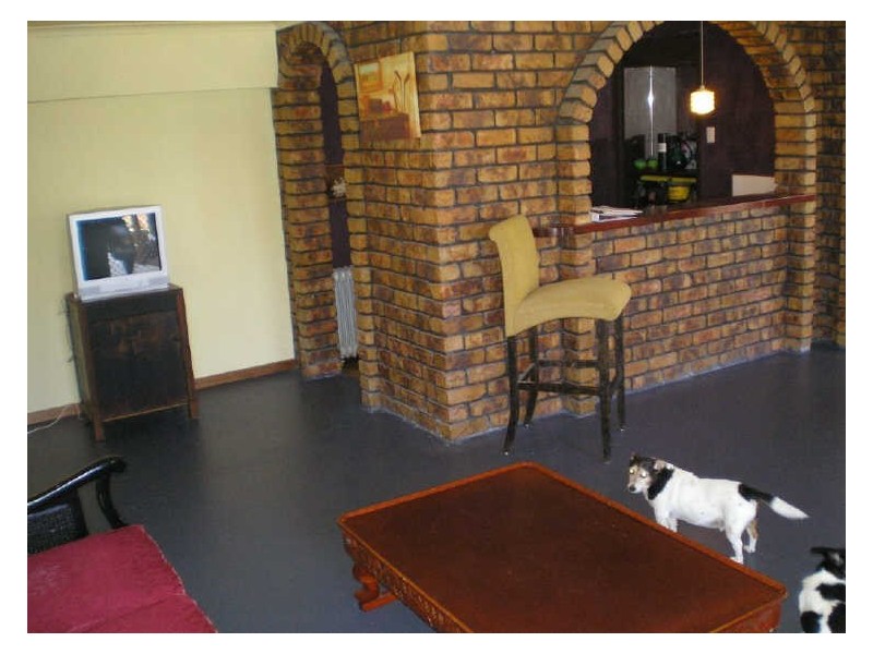 4 Jilpangi Crescent, Ashmore QLD 4214