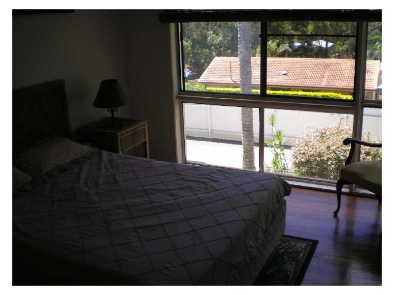 4 Jilpangi Crescent, Ashmore QLD 4214