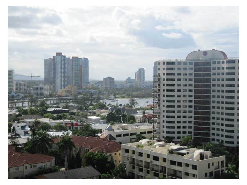 61/15 Breaker Street, Main Beach QLD 4217