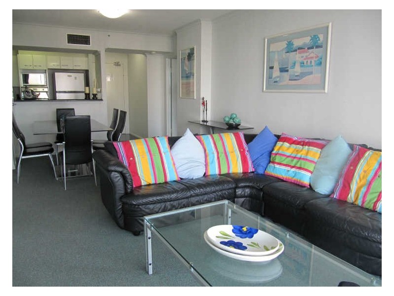 61/15 Breaker Street, Main Beach QLD 4217