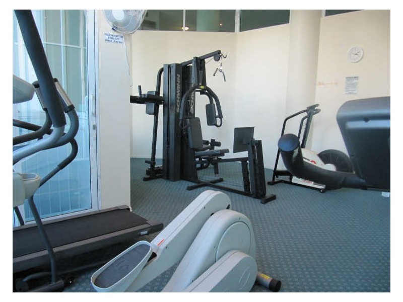 61/15 Breaker Street, Main Beach QLD 4217