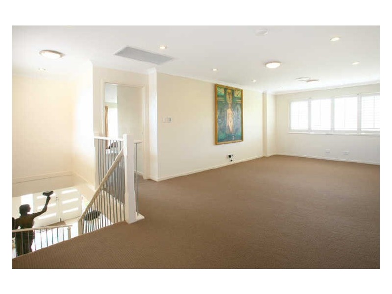27 Stringybark Drive, Molendinar QLD 4214