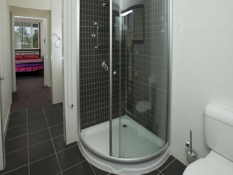 6/5 Holborow Close, Surfers Paradise QLD 4217