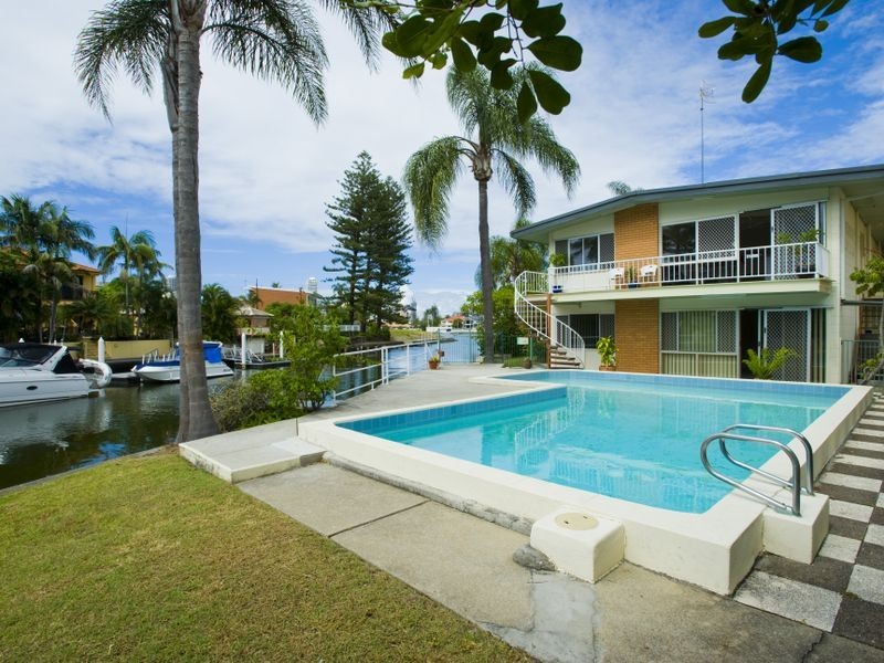 6/5 Holborow Close, Surfers Paradise QLD 4217