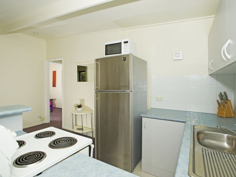 6/5 Holborow Close, Surfers Paradise QLD 4217