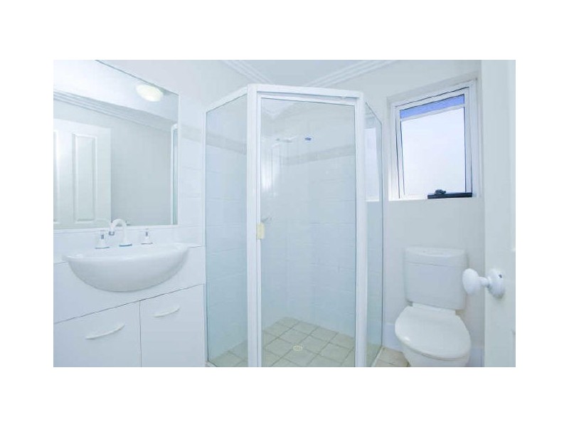 96 Stanhill Drive, Chevron Island QLD 4217