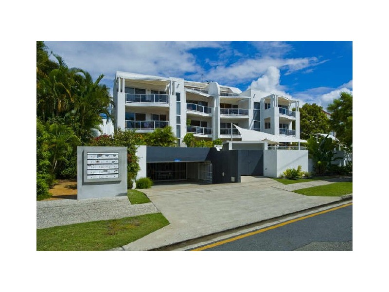 96 Stanhill Drive, Chevron Island QLD 4217