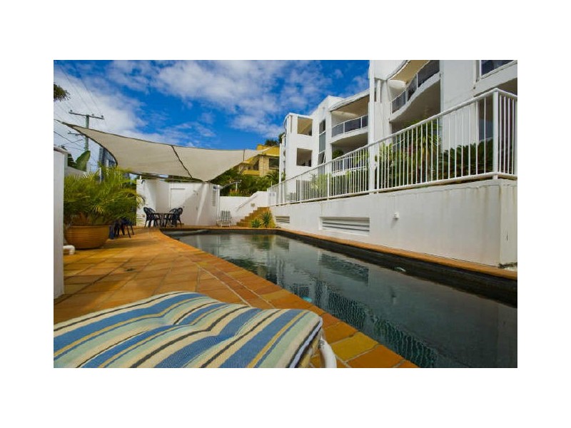 96 Stanhill Drive, Chevron Island QLD 4217