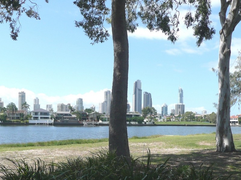 9 York Street, Southport QLD 4215