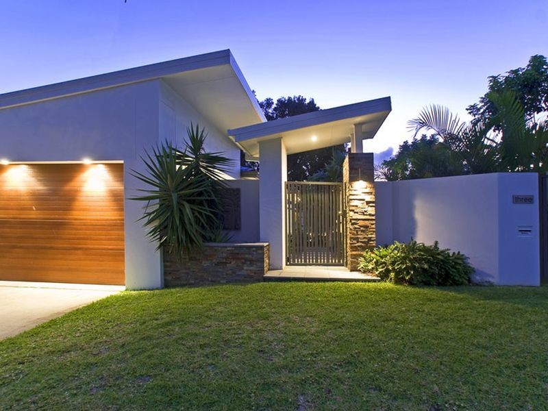 Broadbeach Waters QLD 4218