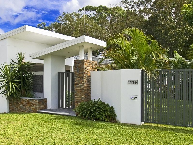 Broadbeach Waters QLD 4218