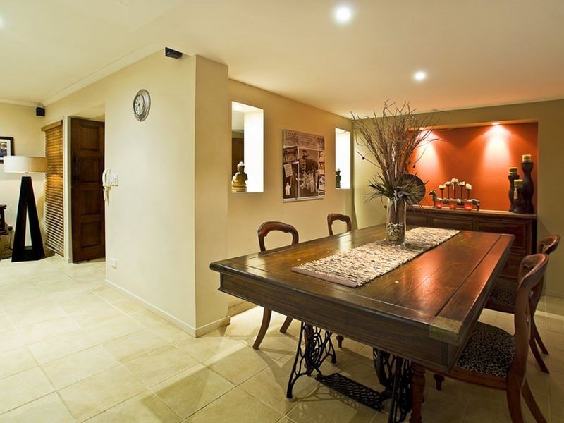 Broadbeach Waters QLD 4218