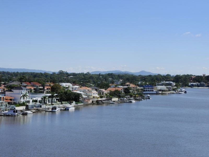 32 Riverview Pde, Surfers Paradise QLD 4217