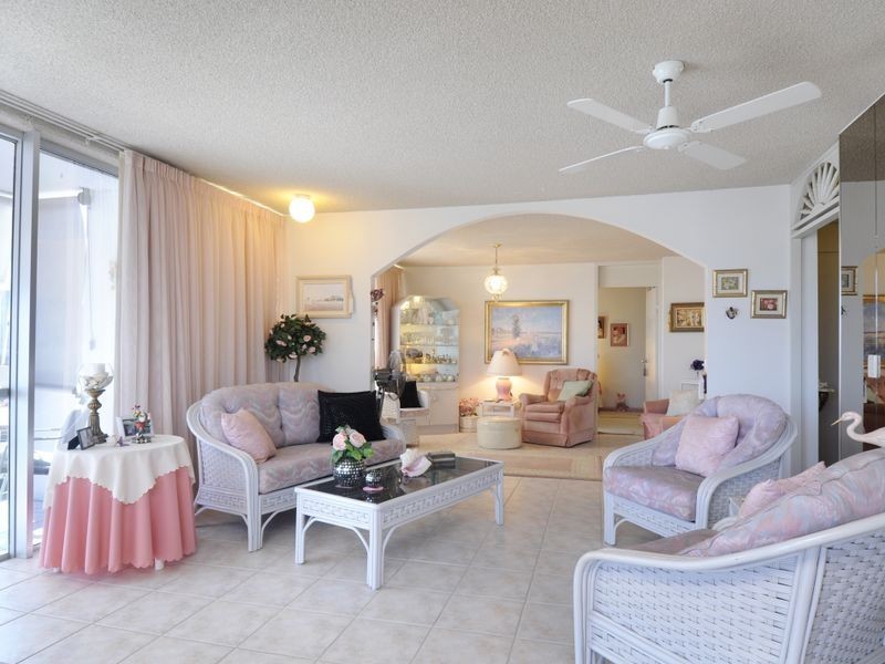 32 Riverview Pde, Surfers Paradise QLD 4217