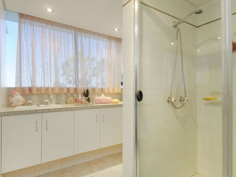 32 Riverview Pde, Surfers Paradise QLD 4217