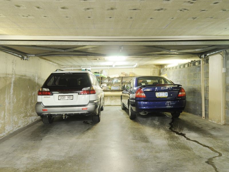 32 Riverview Pde, Surfers Paradise QLD 4217