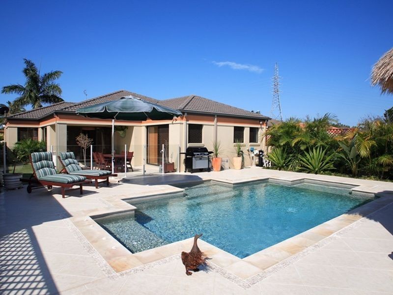 28 Peach Drive, Robina QLD 4226