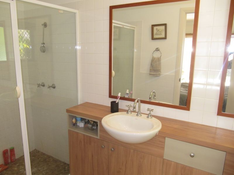 28 Peach Drive, Robina QLD 4226