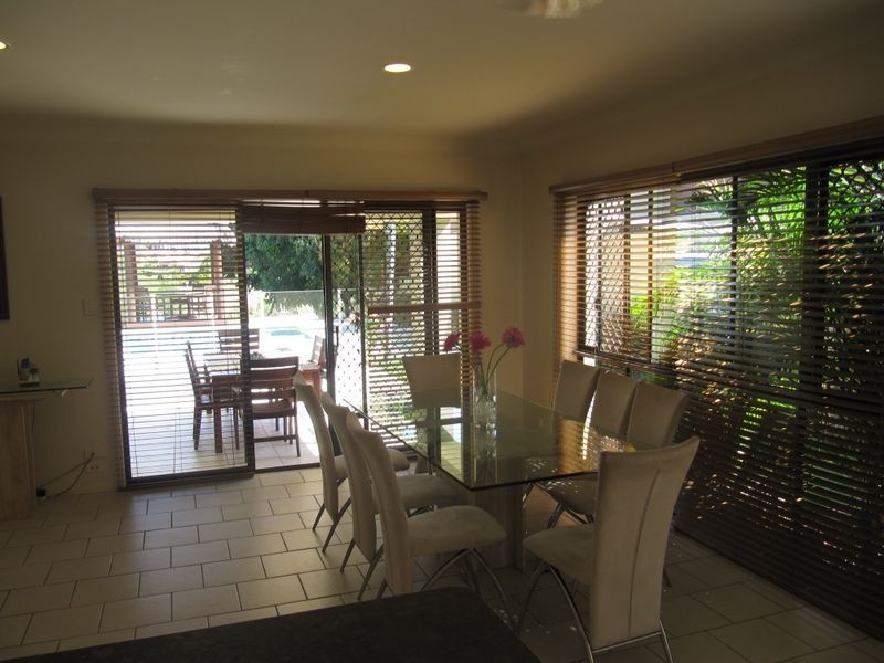 28 Peach Drive, Robina QLD 4226