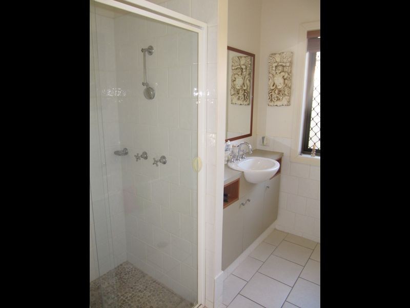 28 Peach Drive, Robina QLD 4226