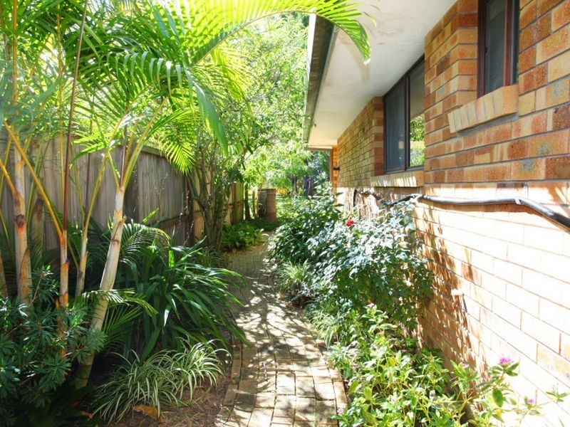 1/18 Wildwood Court, Surfers Paradise QLD 4217