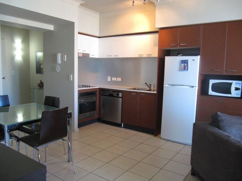 3246/23 Ferny Avenue, Surfers Paradise QLD 4217