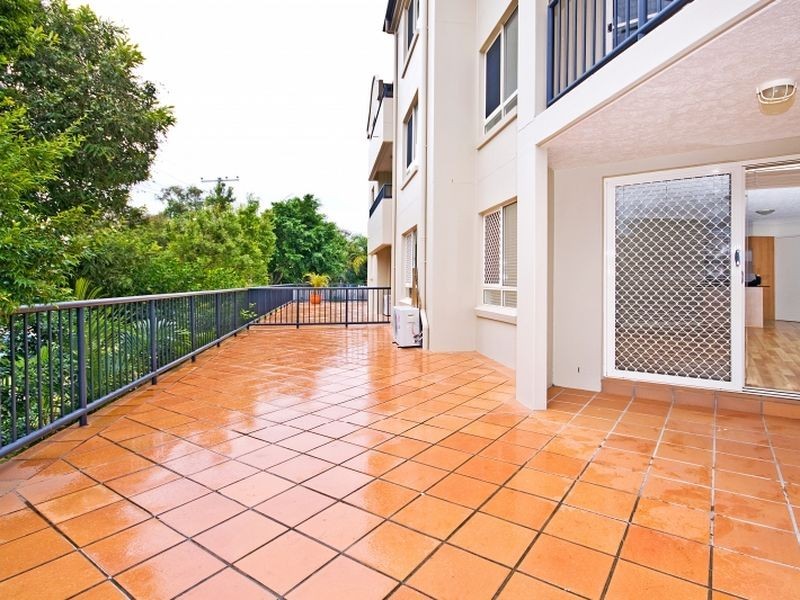 3/3 Sunset Boulevard, Surfers Paradise QLD 4217