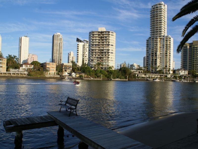 Isle Of Capri QLD 4217