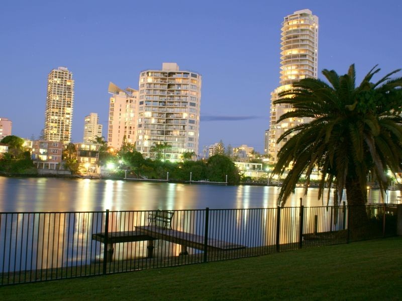 Isle Of Capri QLD 4217