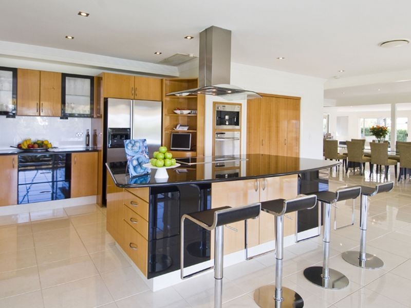 Carrara QLD 4211