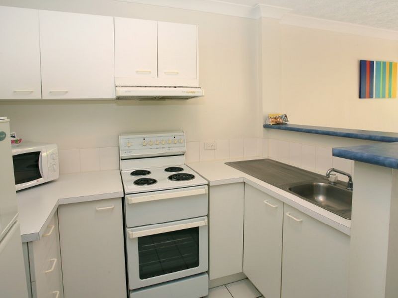 43 Cypress Avenue, Surfers Paradise QLD 4217